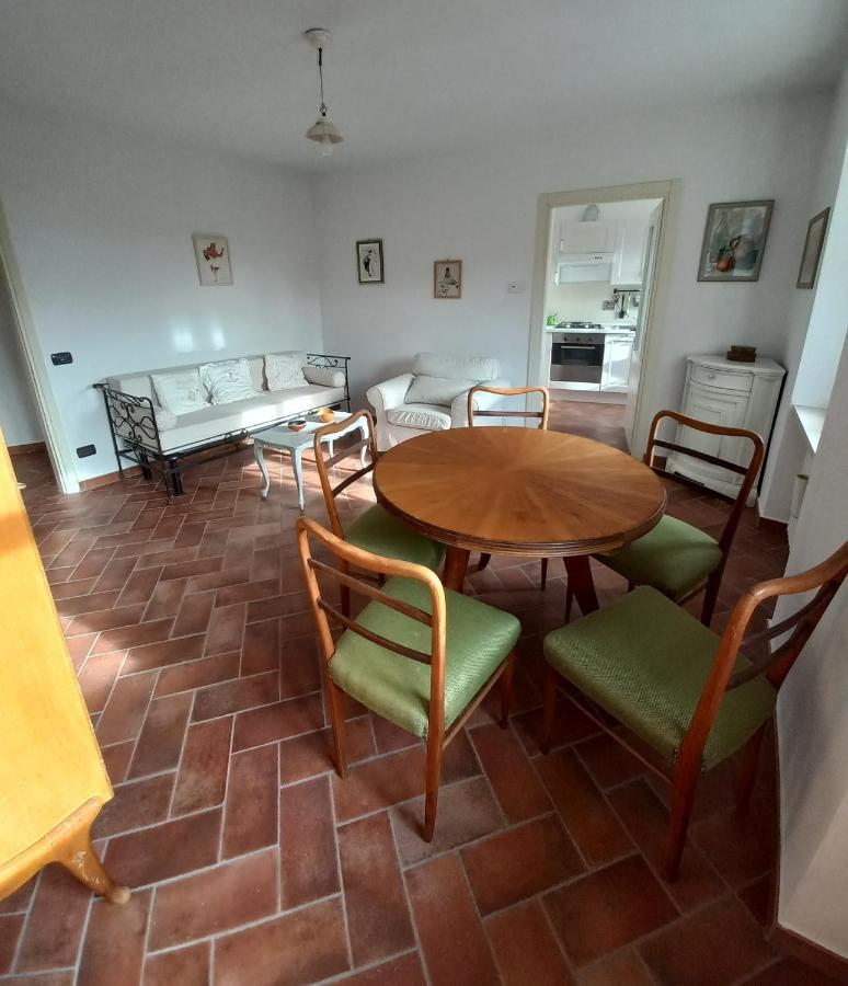 Il Giardino Di Olivia Apartamento Guarene Exterior foto