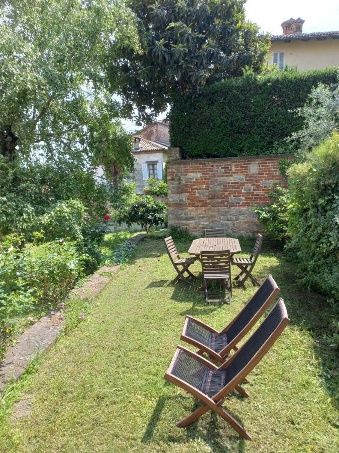 Il Giardino Di Olivia Apartamento Guarene Exterior foto