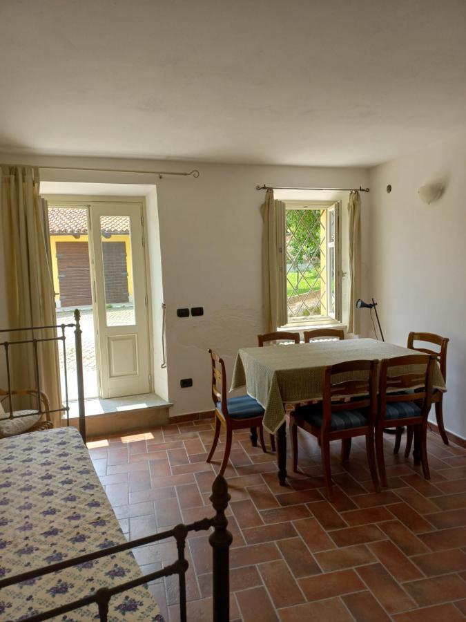 Il Giardino Di Olivia Apartamento Guarene Exterior foto