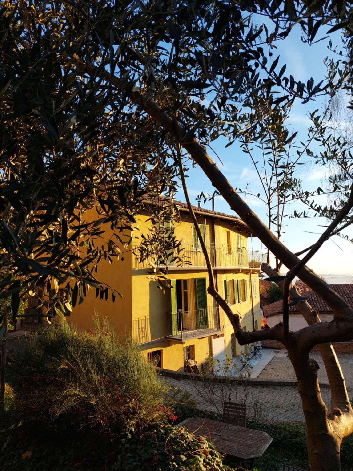 Il Giardino Di Olivia Apartamento Guarene Exterior foto